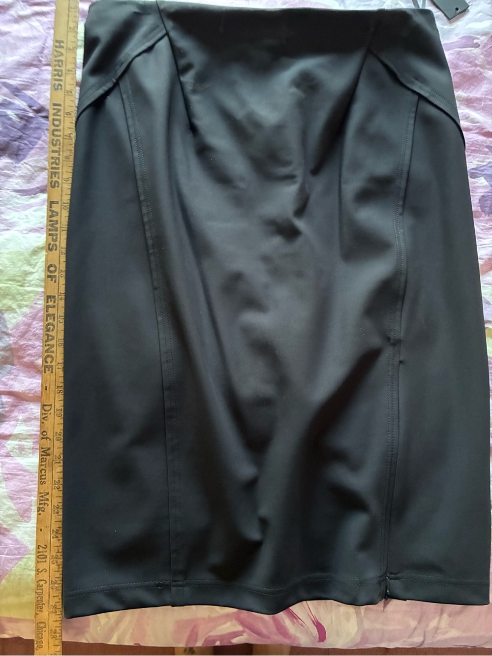 Donna Karan Black Tailored Pencil Skirt with Side Slit - Picture 13 of 14
